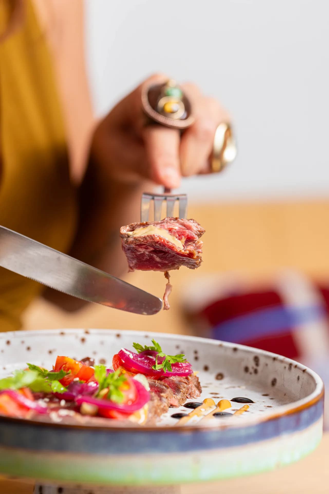 Martine steak service.