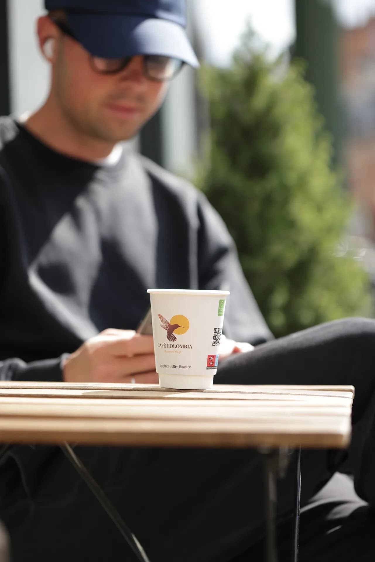 Café Colombia coffee bag service.