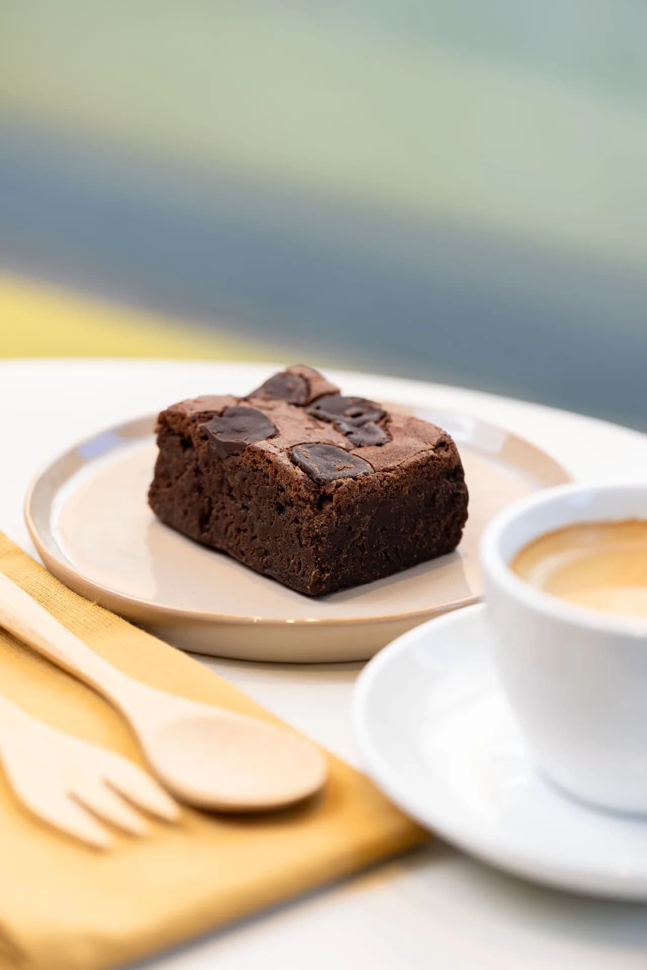 Jeanbon brownie and coffee.